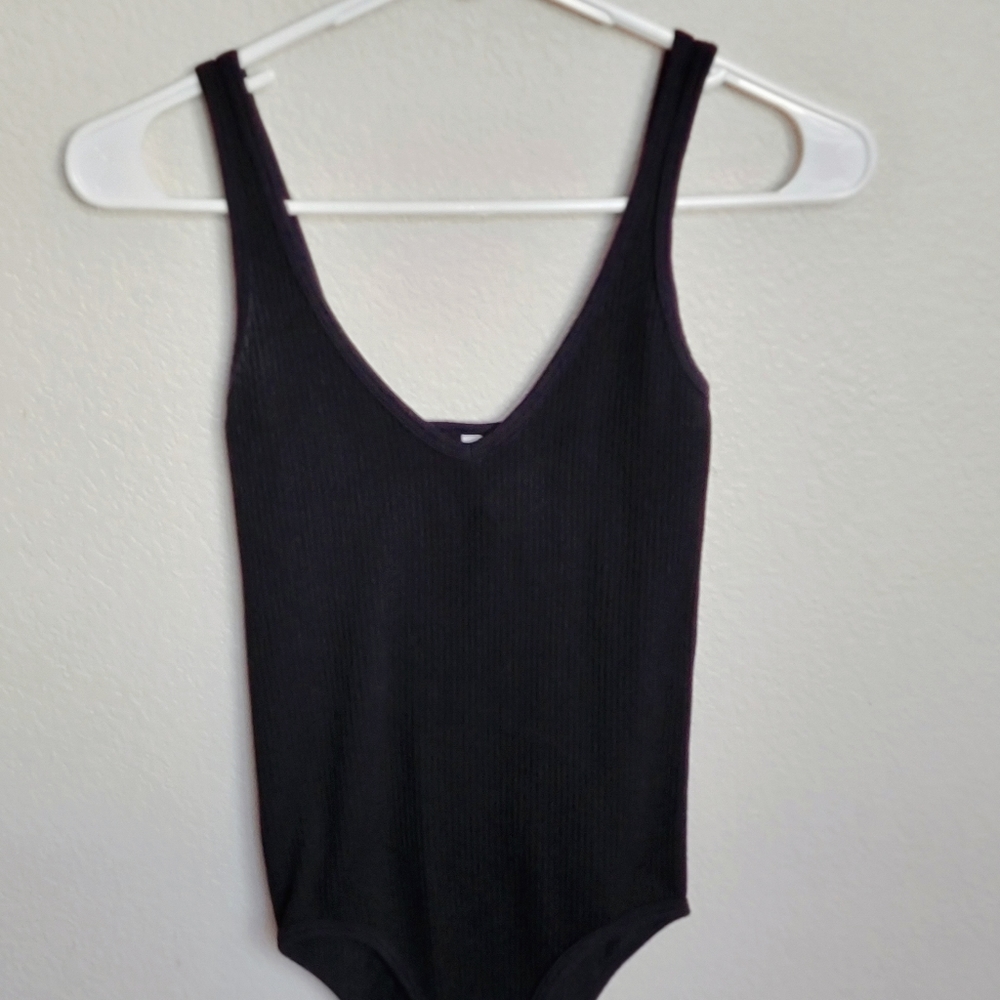 Ribbed V-neck Bodysuit